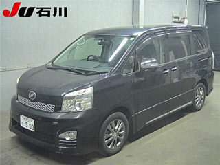 Toyota Voxy 2013
