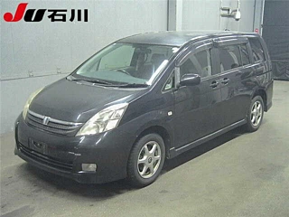 Toyota Isis 2005