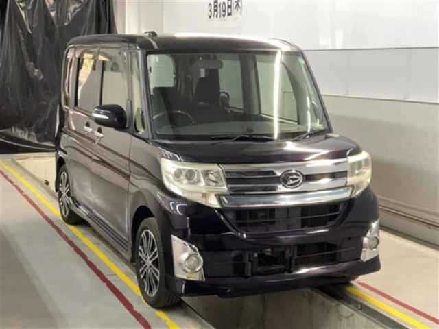 Daihatsu Tanto 2013