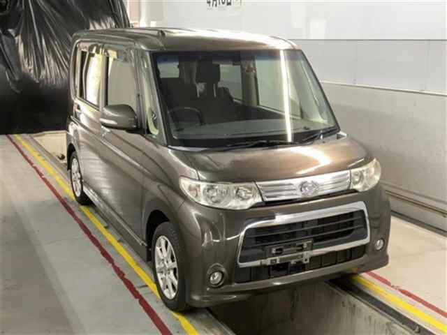 Daihatsu Tanto 2013