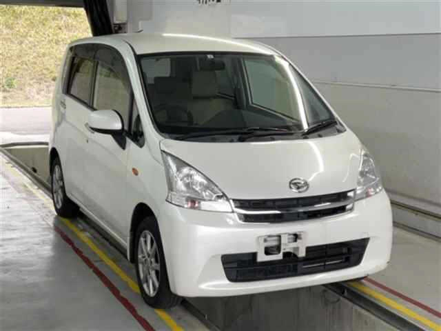 Daihatsu Move 2011