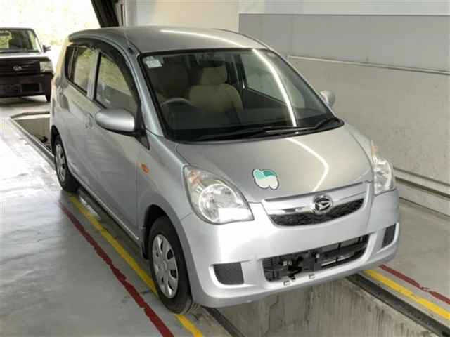 Daihatsu Mira 2012