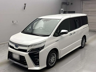 TOYOTA VOXY 2019