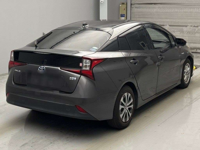 TOYOTA PRIUS 2019