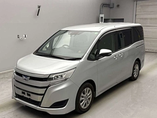 TOYOTA NOAH 2020