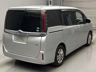 TOYOTA NOAH 2020