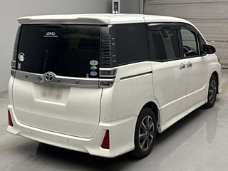 TOYOTA VOXY 2019