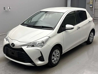 TOYOTA VITZ 2018