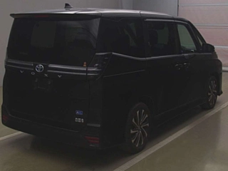 Заказать TOYOTA VOXY