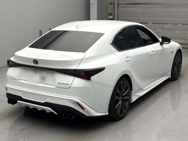 LEXUS IS 2024
