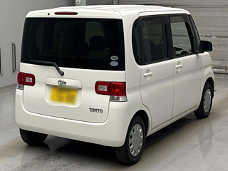 DAIHATSU TANTO 2009