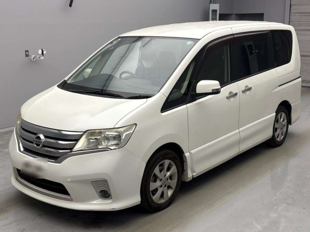 NISSAN SERENA 2011