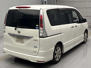 NISSAN SERENA 2011