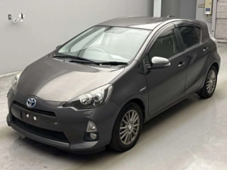 TOYOTA AQUA 2013