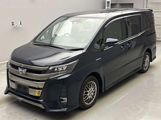 TOYOTA NOAH 2017
