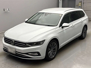 VOLKSWAGEN PASSAT VARIANT 2024