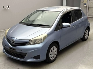 TOYOTA VITZ 2013