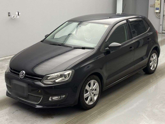 VOLKSWAGEN POLO 2013