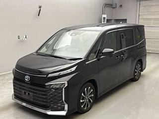 TOYOTA VOXY 2022
