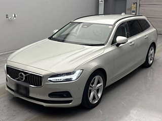 VOLVO V90 2022