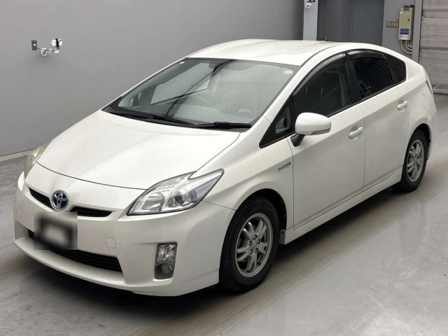 TOYOTA PRIUS 2011
