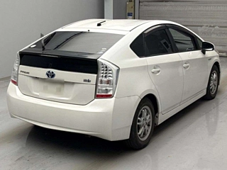TOYOTA PRIUS 2011