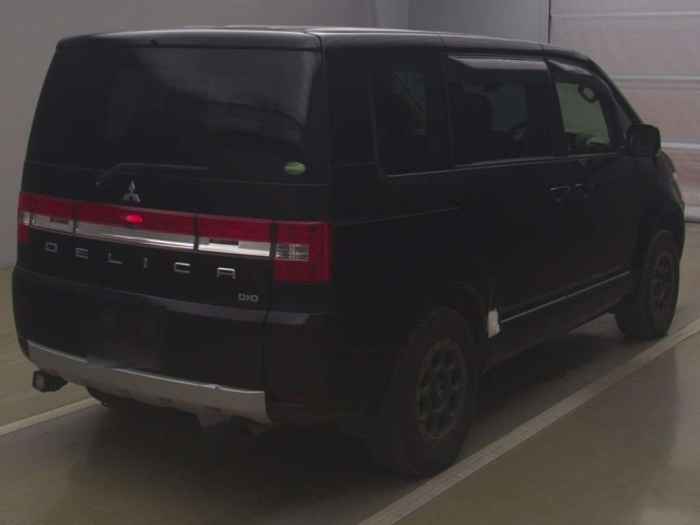 MITSUBISHI DELICA D5 2015