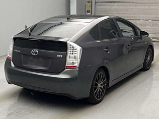 TOYOTA PRIUS 2011