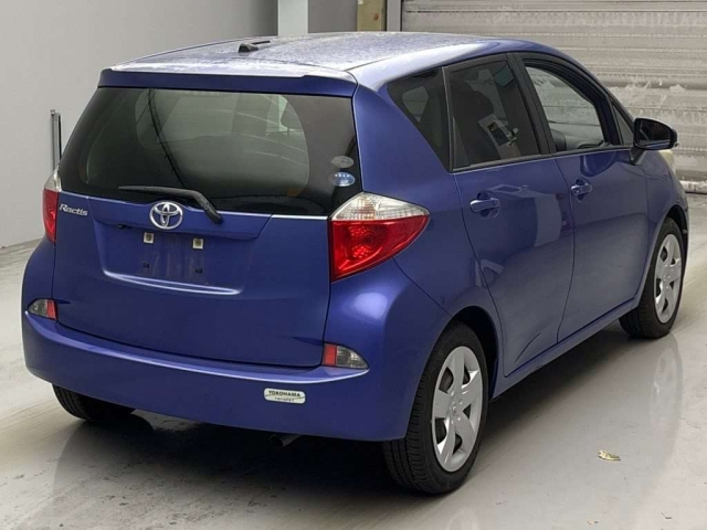 TOYOTA RACTIS 2011