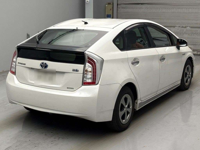 TOYOTA PRIUS 2012