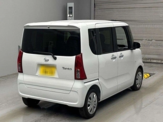 DAIHATSU TANTO 2024