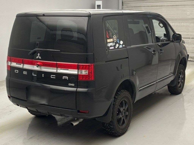 MITSUBISHI DELICA D5 2016