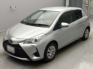 TOYOTA VITZ 2019