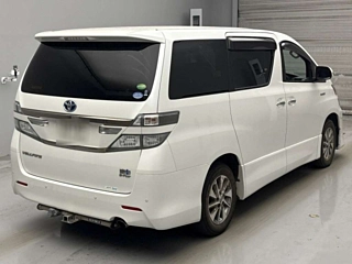 TOYOTA VELLFIRE 2013
