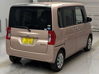 DAIHATSU TANTO 2018