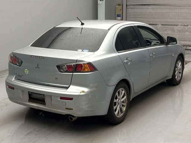 MITSUBISHI GALANT FORTIS 2011