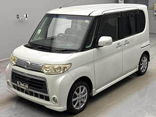 DAIHATSU TANTO 2010