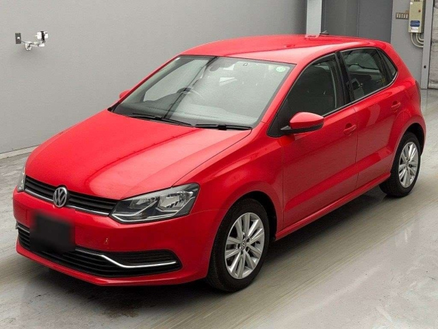 VOLKSWAGEN POLO 2016