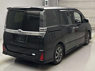 TOYOTA VOXY 2020