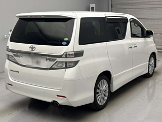 TOYOTA VELLFIRE 2013