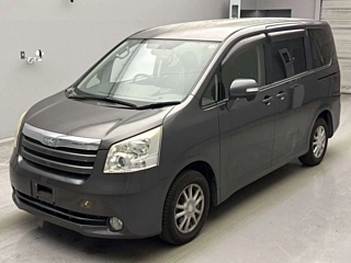 TOYOTA NOAH 2008