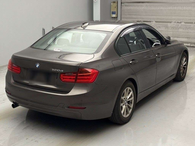 BMW 3 SERIES 2013
