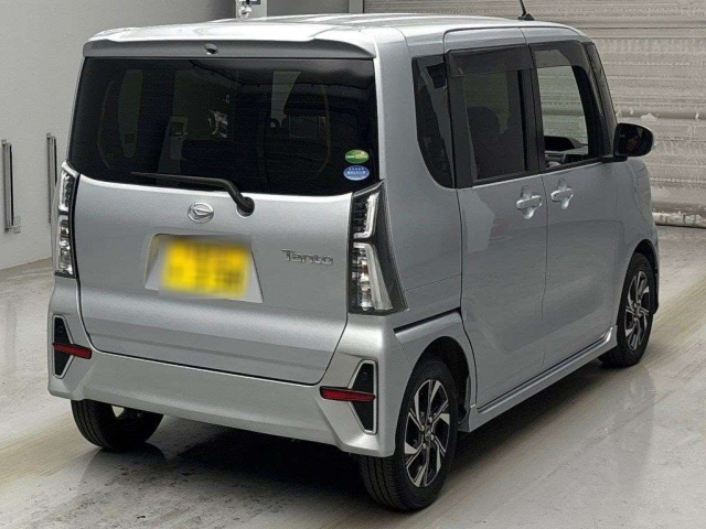 DAIHATSU TANTO 2022