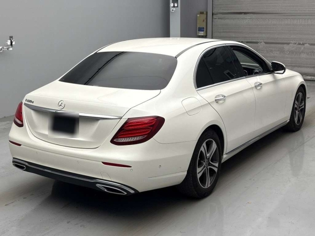 MERCEDES BENZ E CLASS 2020