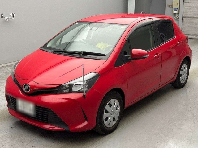 TOYOTA VITZ 2016