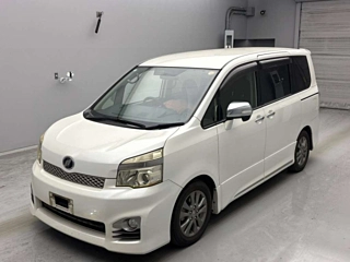 TOYOTA VOXY 2012