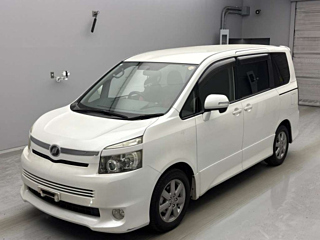 TOYOTA VOXY 2008