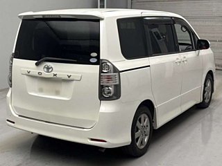 TOYOTA VOXY 2008