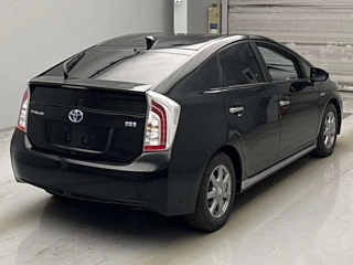 TOYOTA PRIUS 2013