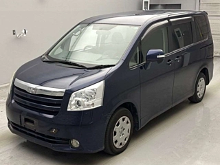 TOYOTA NOAH 2009